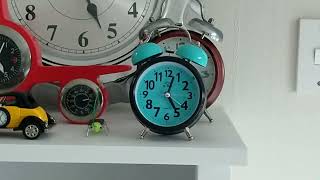 Bo Sheng Quartz Blue Twin Bell Alarm Clock Time Lapse screenshot 5