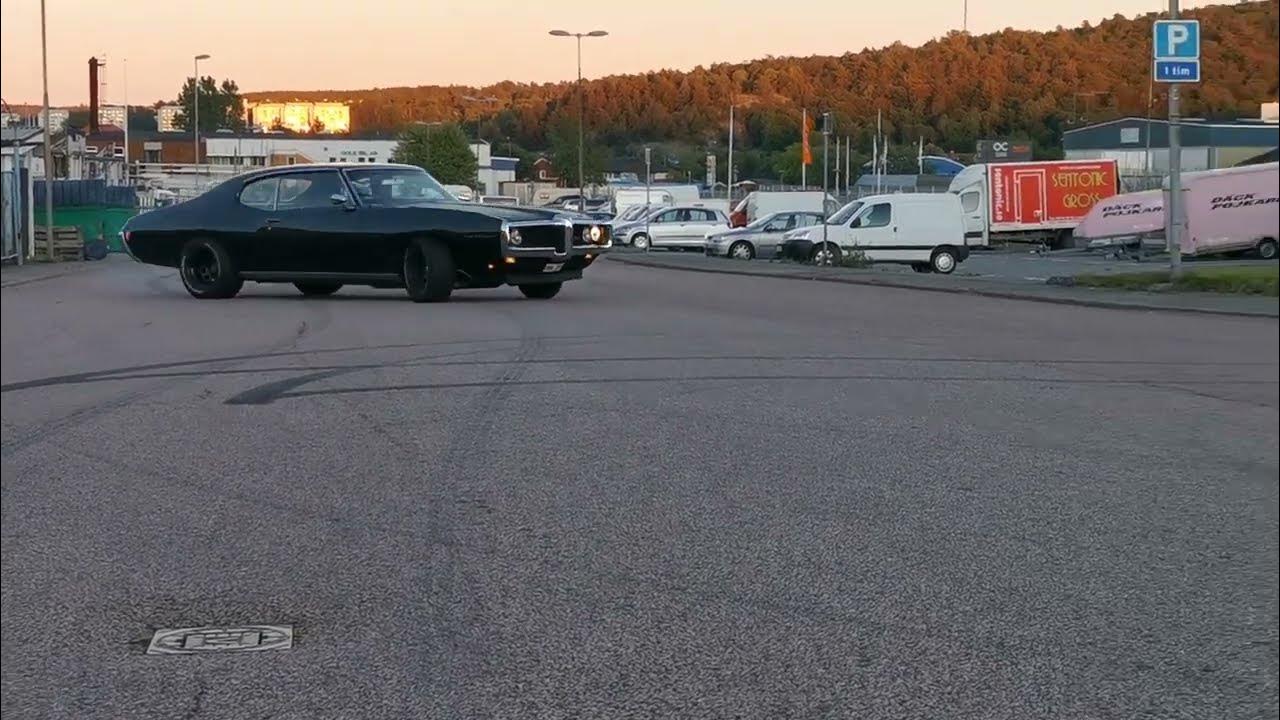 Pontiac LeMans ´69 MASSIVE POWERSLIDE on 7000rpm revlimiter 3rd gear