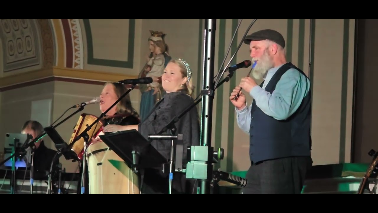 Kathy, Patricia und Paul Kelly live in Potsdam @ Peter & Paul Kirche 