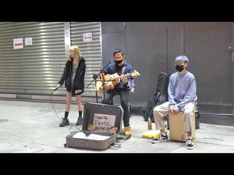 飛機場的10:30 / 我還是愛著你 (Cover by Yussi x RT) @旺角銀行中心Busking 2020.12.15