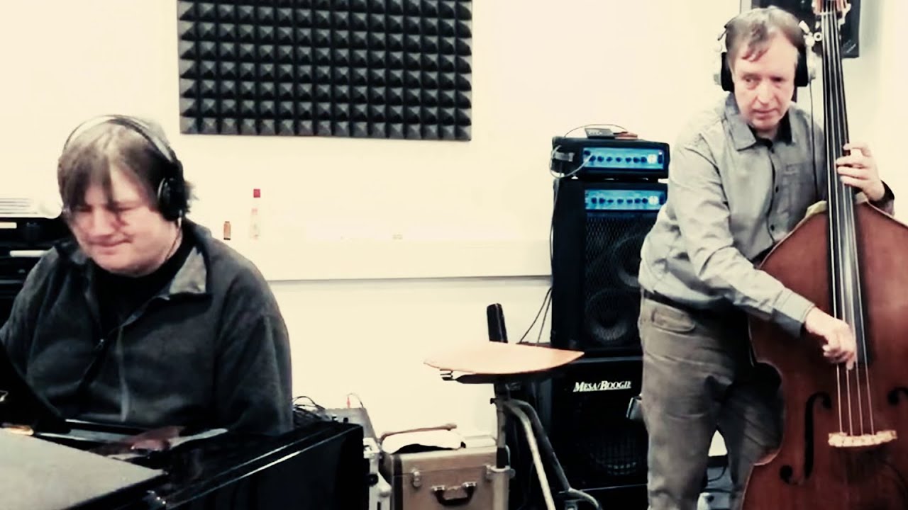 Watch D & E - Jazzfingers Trio (Official Music Video) on YouTube Watch D & E - Jazzfingers Trio (Official Music Video) on YouTube
