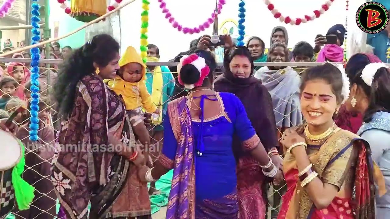 ଧୀରେ ଧୀରେ ଆସ ଗୋ ଧନ ଆସ // CHUNI BAGARTI MAHILA DANDA // 