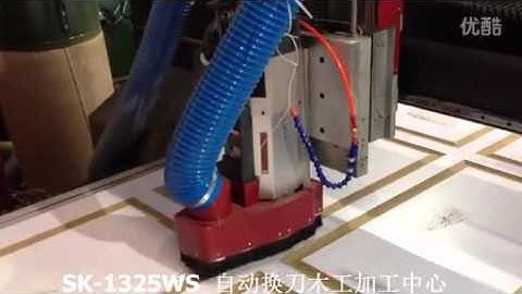 Video hoạt động của máy CNC cắt khắc gỗ