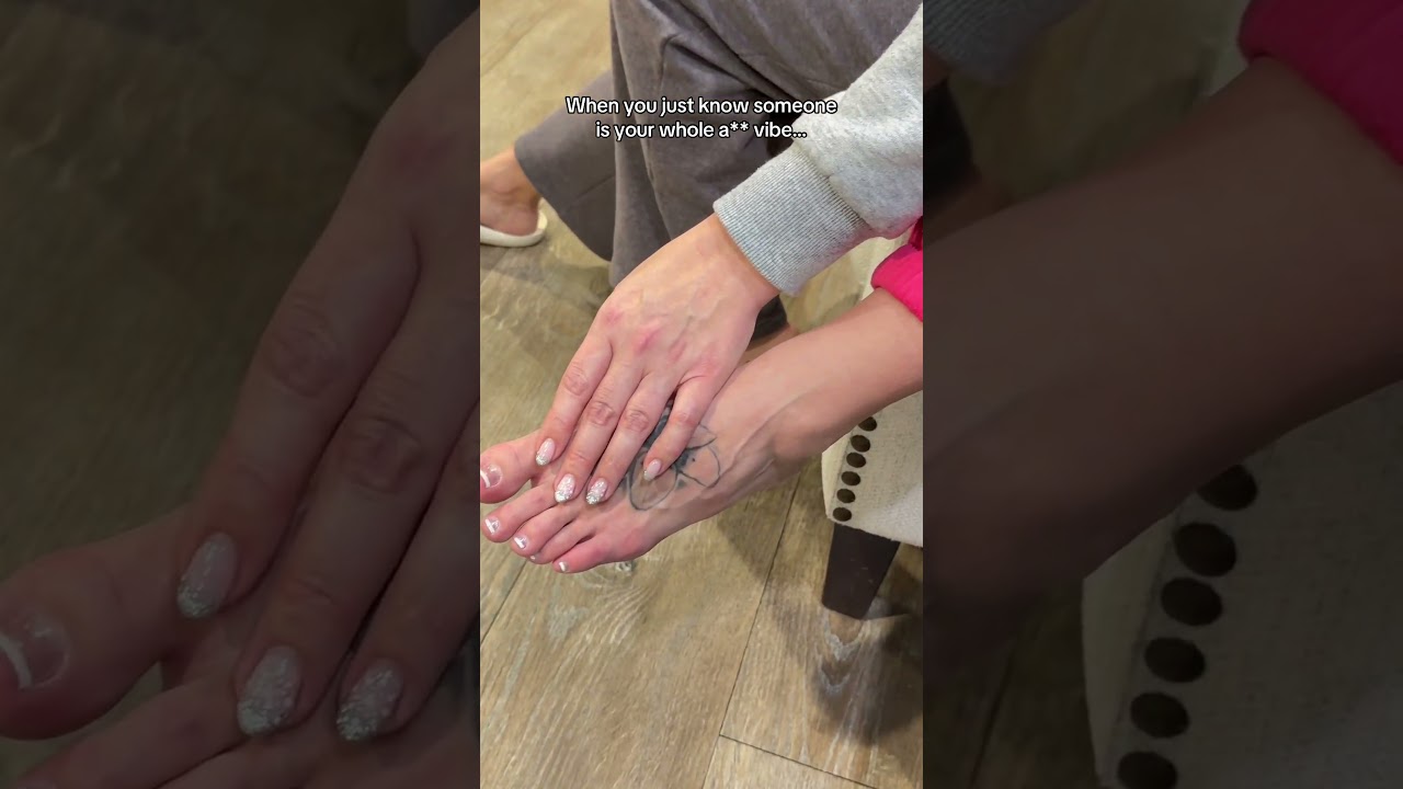 Она рискнула познакомиться с девушкой из Миннесоты @QuirkyRN85.10™ 