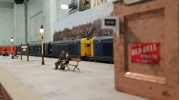 Double header Heljan O gauge Class 20