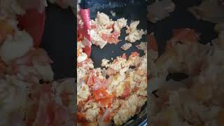 Scramble Egg In Tomato Fresh Short