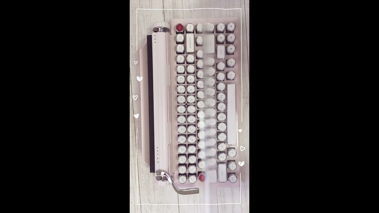最高にレトロかわいいタイプライター風キーボード❤️こんな