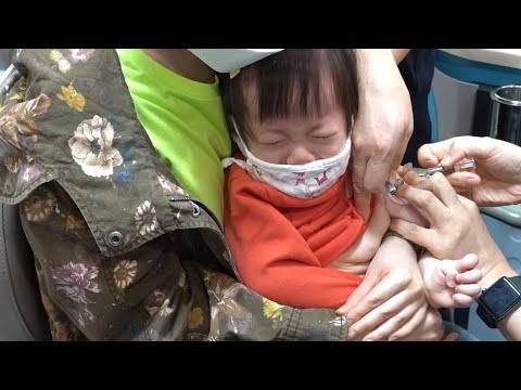 독감 주사 맞고 열나요! 🥵 그리고 작년보다 더 아파요 😭 무슨 일이죠? 20개월 예나 뉴욕이네