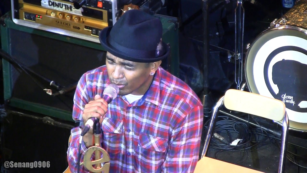 Glenn Fredly - Hurt So Bad ~ Tega ~ Sedih Tak Berujung @ Hard Rock Cafe [HD]