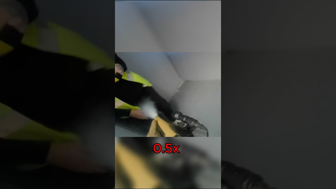 They hid behind the marshal 😂 