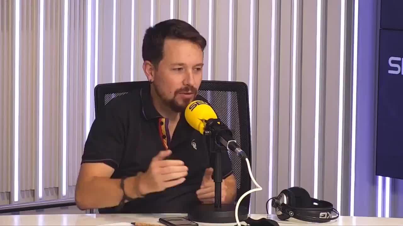Pablo Iglesias cuenta una anécdota y Margallo le llama 
