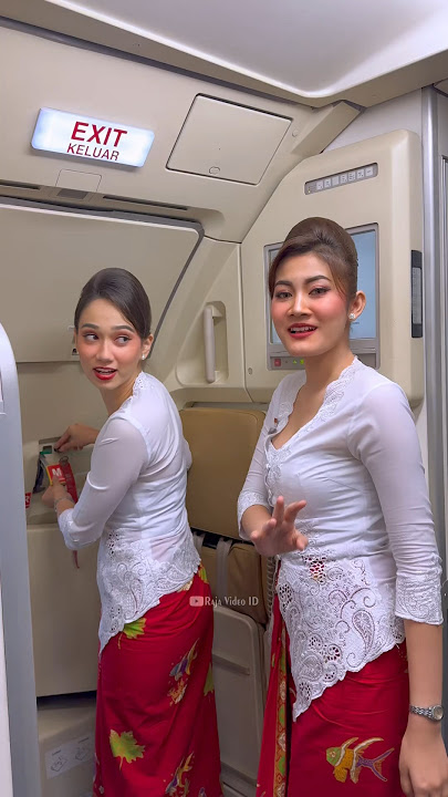 Jelang Buka Pintu Pesawat Oleh Pramugari Cantik Batik Air Saat tiba di Bandara Tujuan