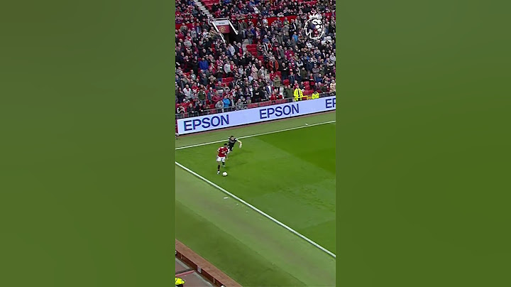 Genius turn & assist from Marcus Rashford