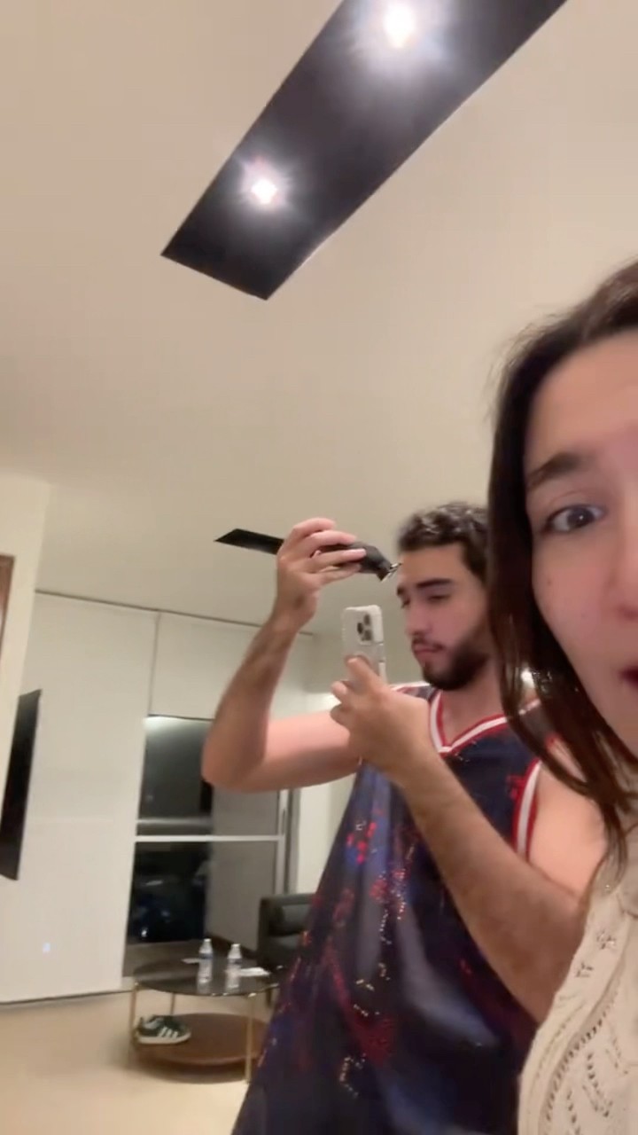 SE RAPÓ EL CABELLO??