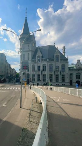 Streets of LiÈGE                                    #Belgium #citytour #citywalk #belgiumvlog #liège