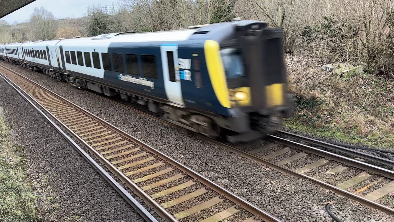 Class 444 Desiro | 444027 + 444015 | South Western Railway