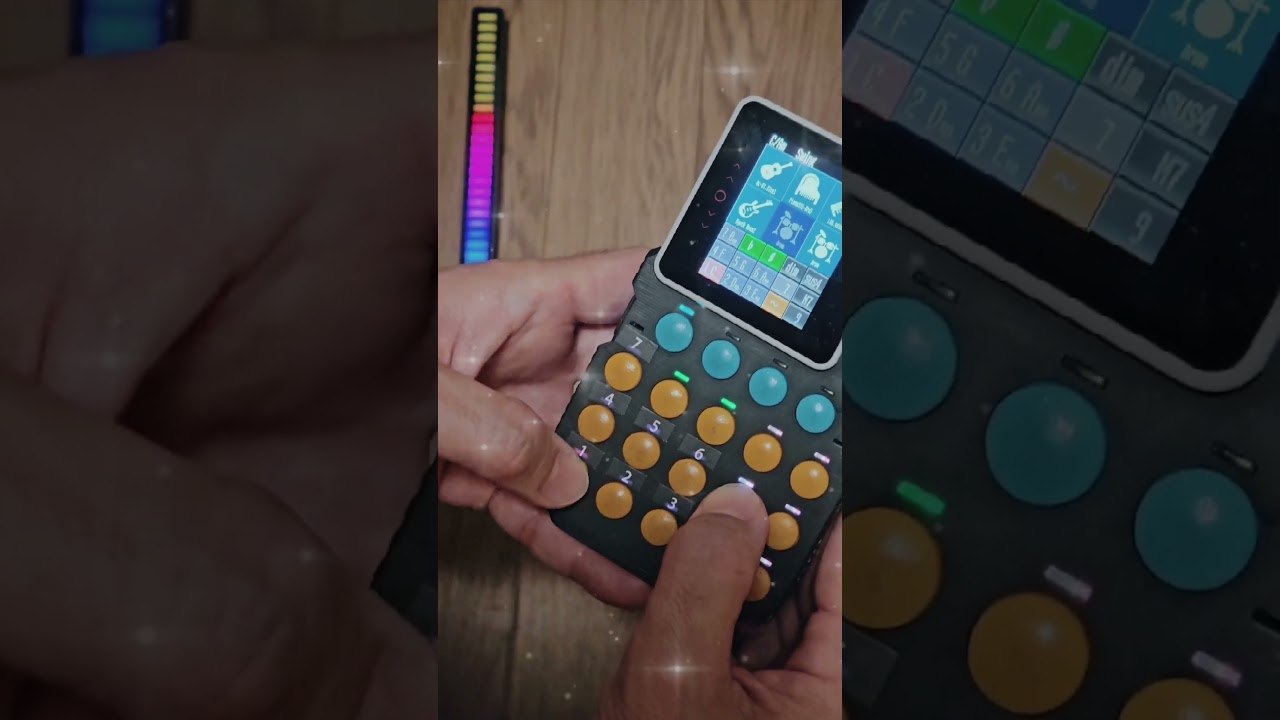 携帯ゲーム機風の音楽ガジェット：かんぷれ -KANTAN Play core-(By