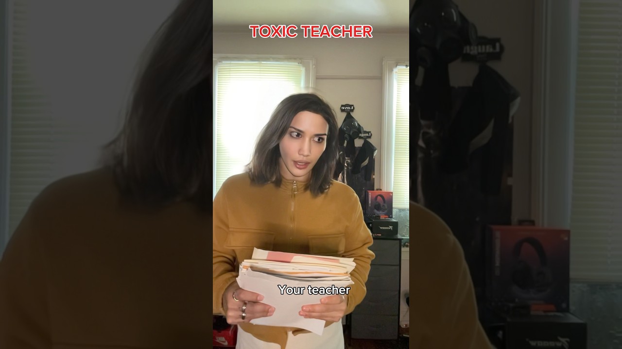 Когда учитель приезжает на летние каникулы💀🤣