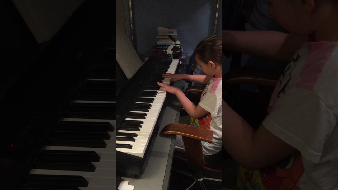 9 yr old playing ABRSM Piano 2017-2018 Grade 4 B:2 B2 Schumann Frohlicher Landmann