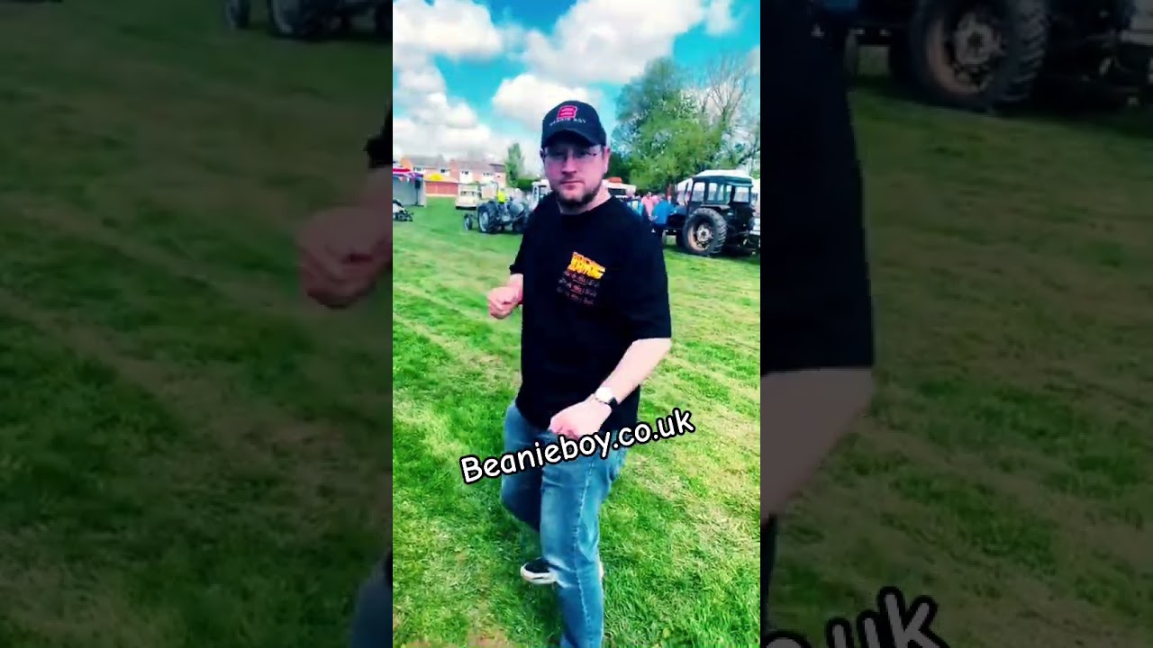 How to dad dance like a BOSS! Beanieboy.co.uk The latest clothing brand hitting the streets! 