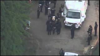 Raw Video: Univ. Police Raid Calif. Occupy Camp