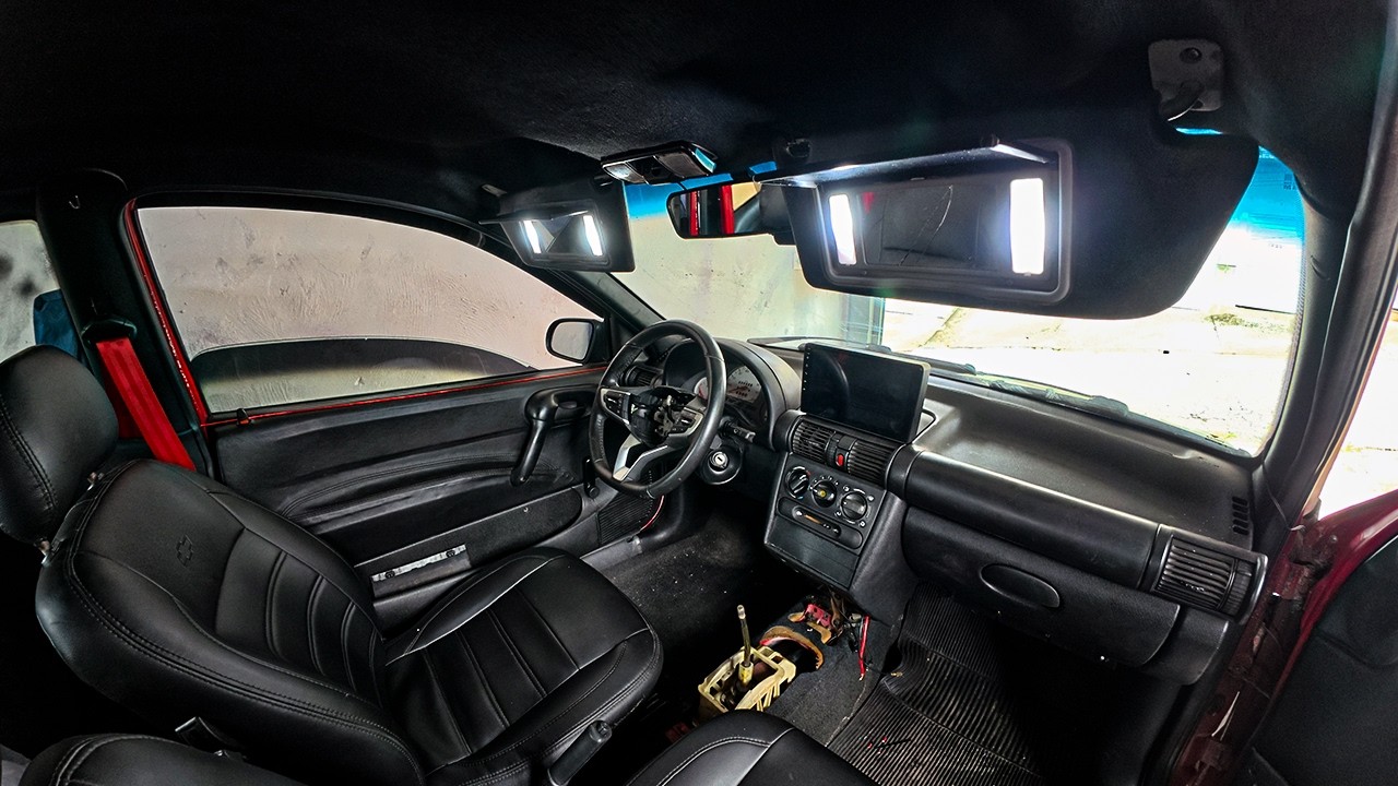 Quem Diria? Quebra-Sol do Vectra Encaixa no Corsa!