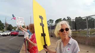 Deranged Leftist offended by 'Trans Women Are Men' sign