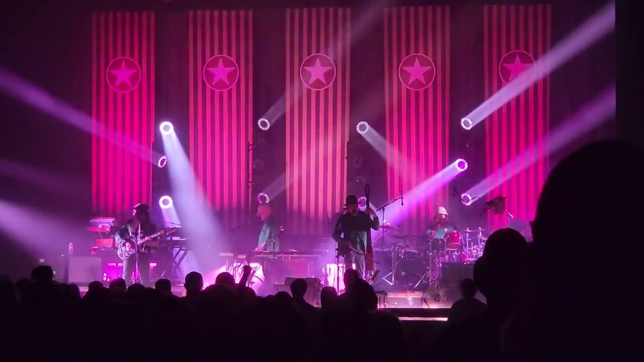 Les Claypool Frog Brigade Mobile 6/19/23 David Makalaster II