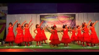 Itni Si Hasi ||Itni Si Khushi-Barfi Songs Dance | Annual Gathering Shahbabu English School Patur screenshot 3