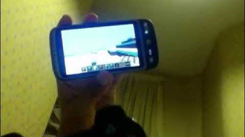 Non Experia Play phone running Minecraft Pocket Edition Htc desire