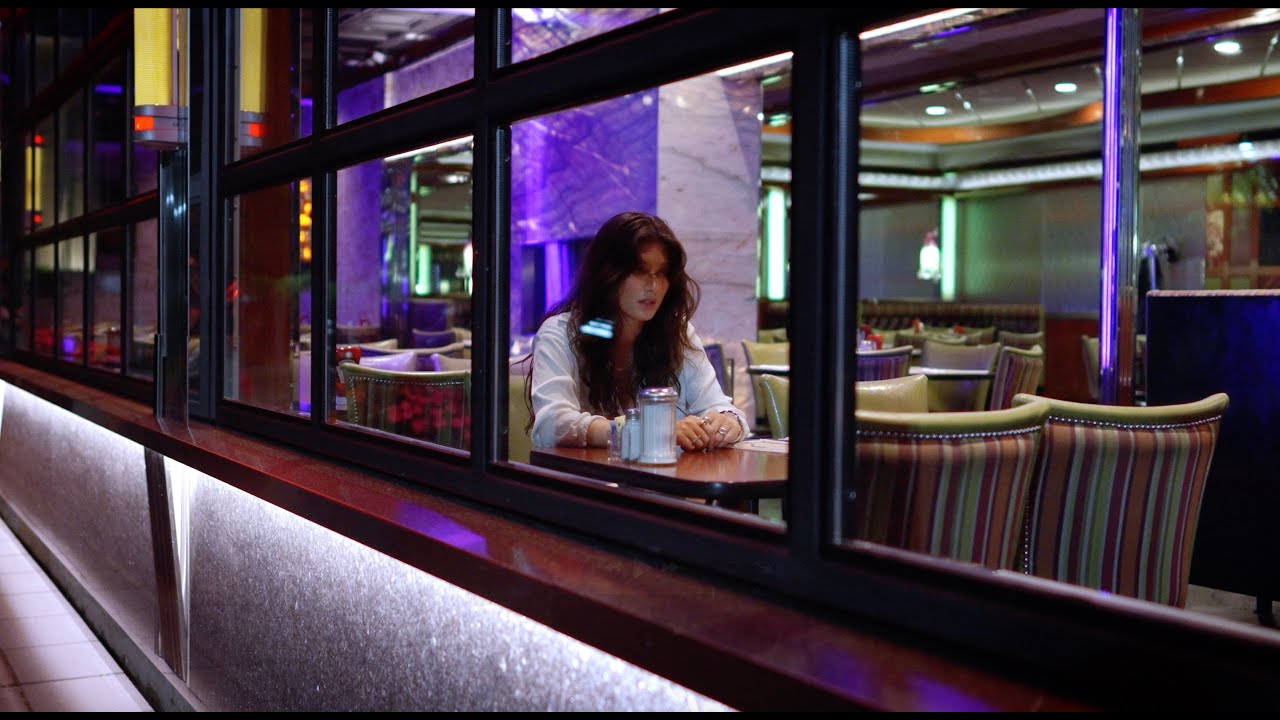 Jade LeMac - Sleeping With The Lights On (Official Visualizer