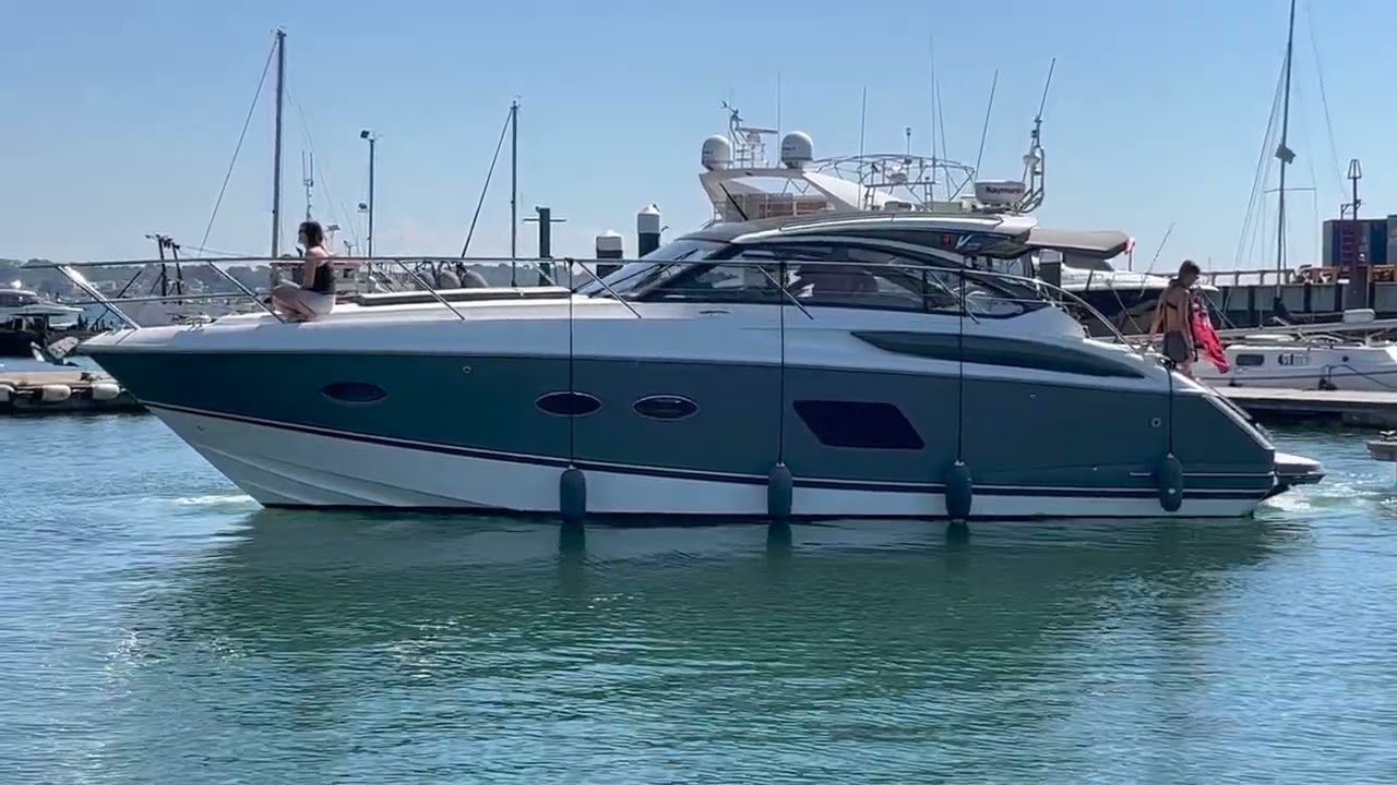 Princess V39 - Port of Poole, leaving her berth