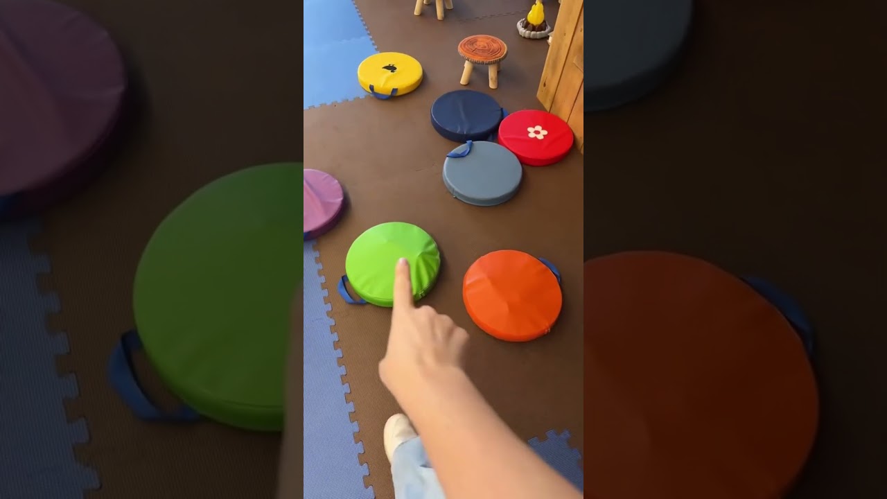 Let’s look for some hidden toys! 