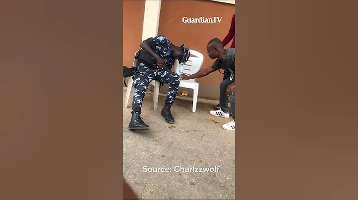 Nigerian Police officer caught on camera sleeping at polling Unit