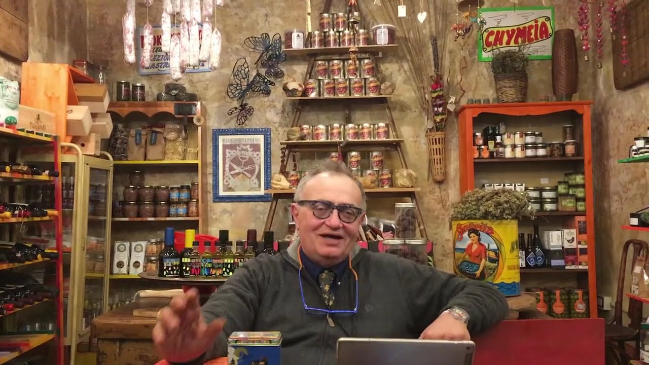 Mario Avallone ci parla di DRUGSTORE NAPOLI