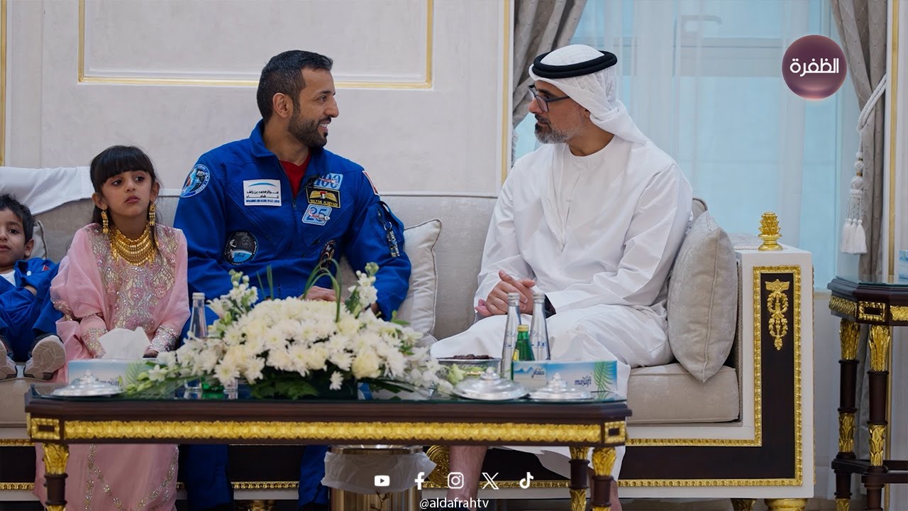 خالد بن محمد بن زايد يحضر حفل استقبال رائد الفضاء الإماراتي سلطان النيادي في العين