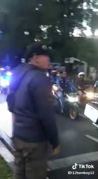 Lagu Persib Bandung jadi juara bomber viking berpesta pora Bonek mania yang jadi saksinya