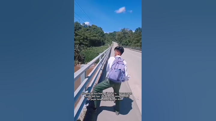 Pelajar Lepasan SPM Buang Buku Ke dalam Sungai #shorts