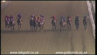20161028 Greyville Race 7 won by SILVER ROSE