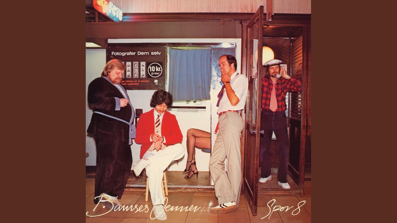 Hvorfor Går Louise Til Bal?