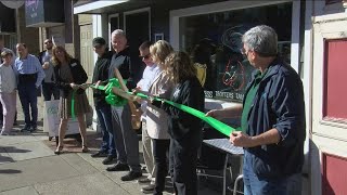 Trotters Tavern reopens in Bowling Green
