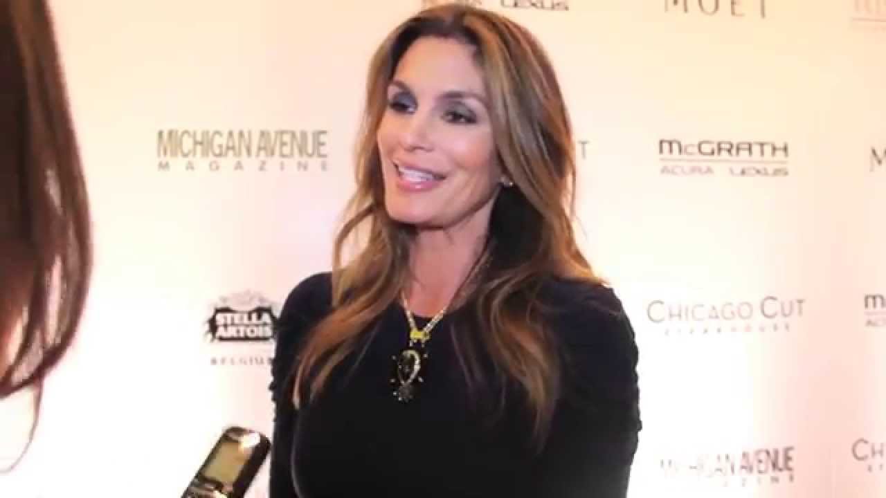 Cindy Crawford at Michigan Avenue Cover Party