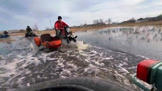 Деревня. Советская техника против квадроцикла! 