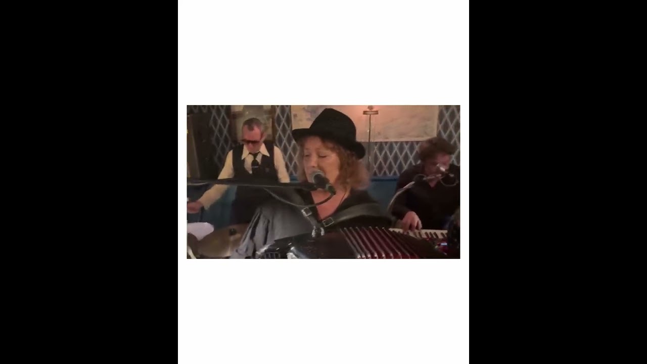 JOURDAN GUINGUETTE SWING ROCK BAZAR 