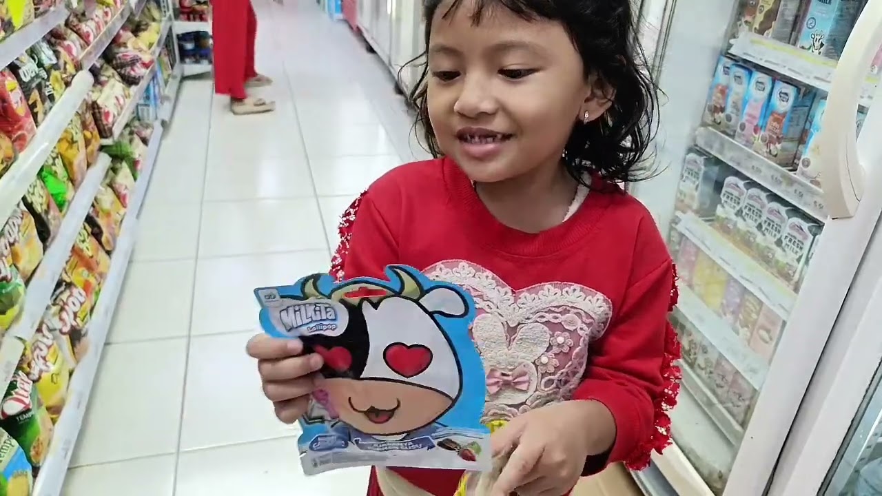 Arsyla dan kak shavira paling suka shoping belanja jajanan viral