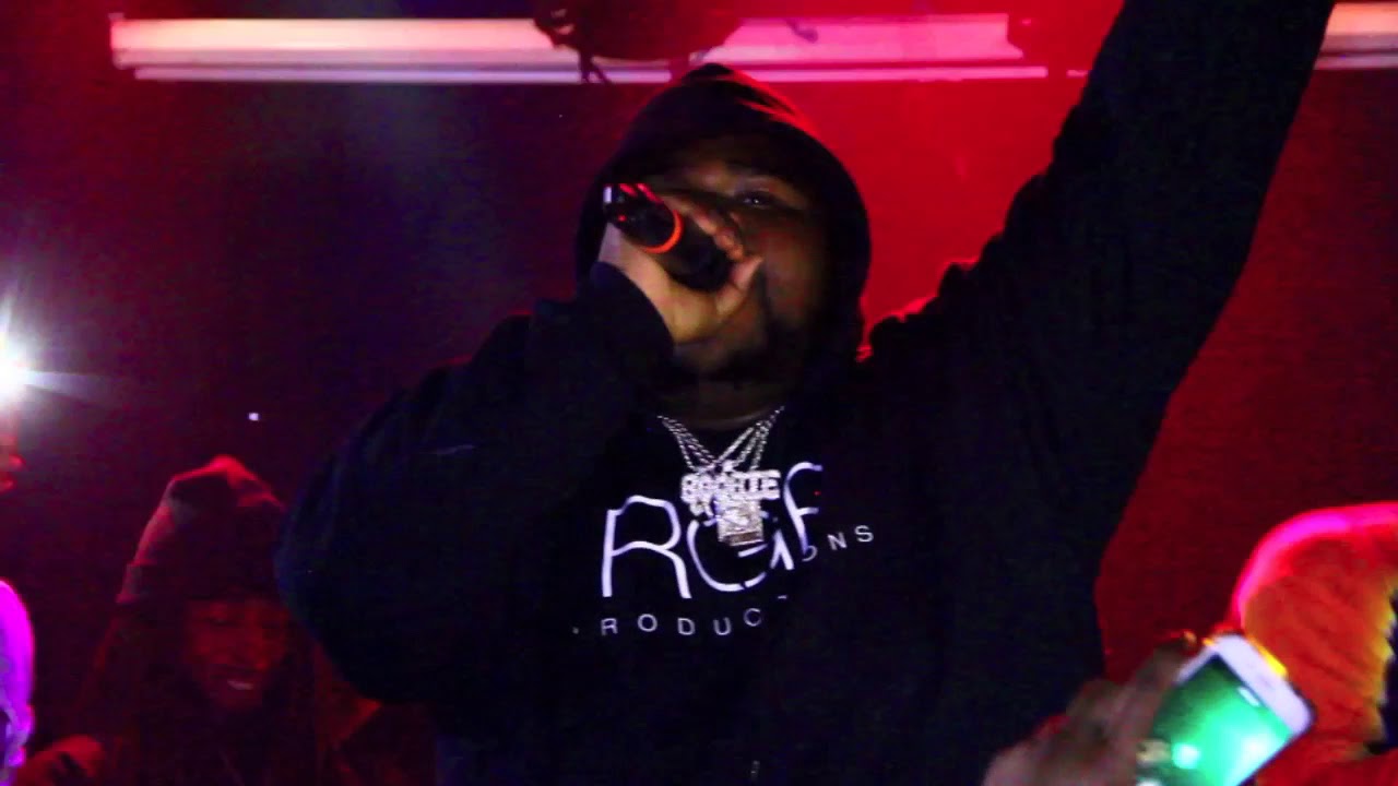 Fattboy Rapper Fatboy SSE performs in Teaneck, NJ - YouTube