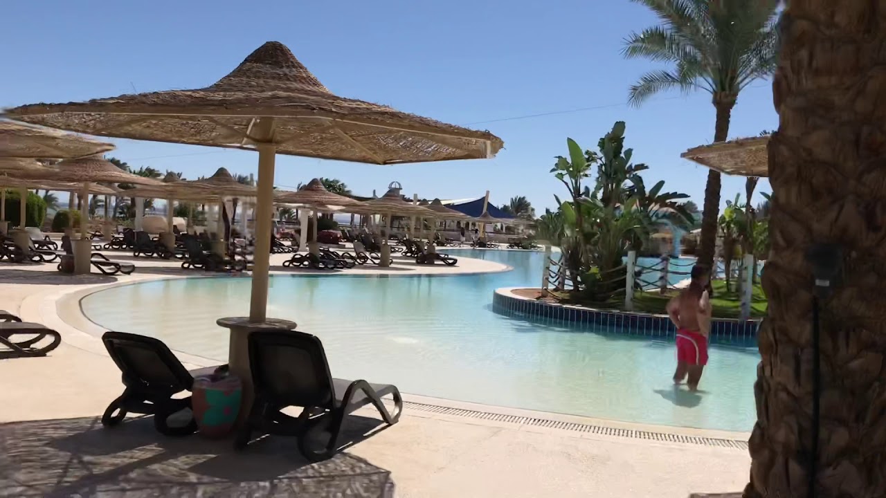 Coral Sea Holiday Resort - YouTube