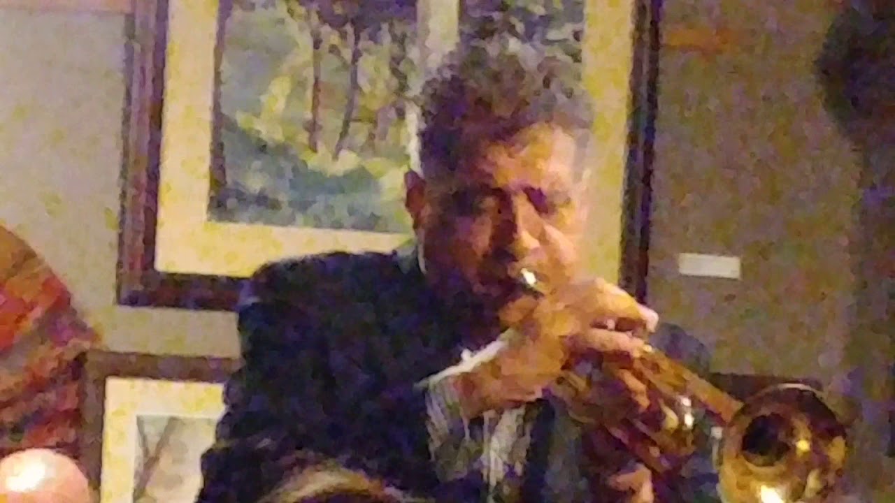 Guarda Joe Magnarelli Slaying "Like Someone in Love" su YouTube Guarda Joe Magnarelli Slaying "Like Someone in Love" su YouTube