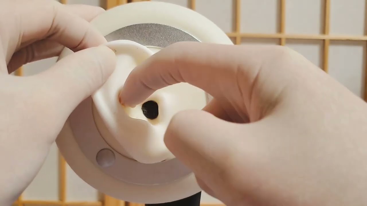 [ASMR]耳介をゴム手袋マッサージ👂️🧤音圧注意⚠️Rubber gloves ear massages/brain tingling[no talking]