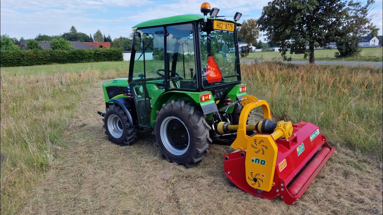 Malotraktor Vega Excellent 50Hp+Mulčovač Elite L 160
